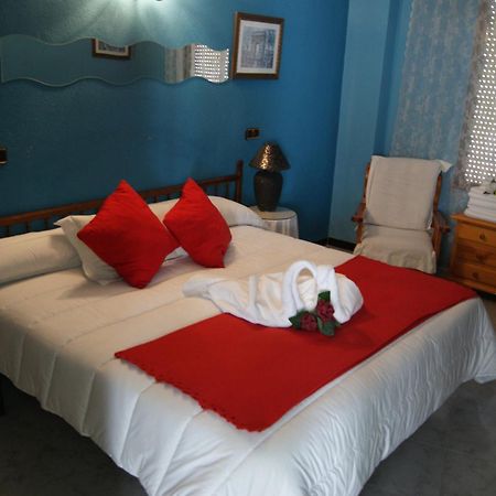 Hotel Vazquez Diaz Nerva Екстер'єр фото