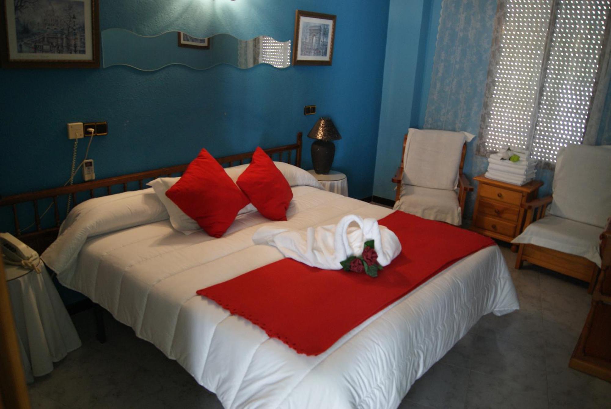 Hotel Vazquez Diaz Nerva Екстер'єр фото